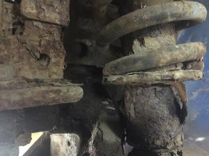 9. Corroded MG TF shock absorbers at MGFnTFBITZ Glossop