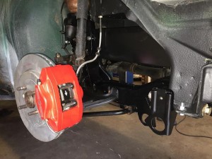 MGF Abingdon gets a 2 pot AP caliper upgrade at MGFnTFBITZ